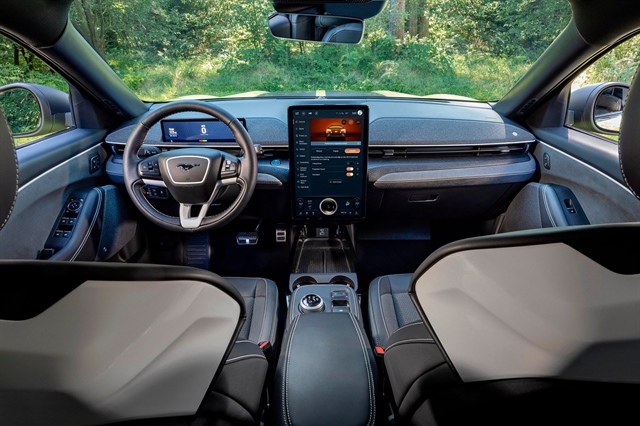 nội thất Ford Mustang Mach-E